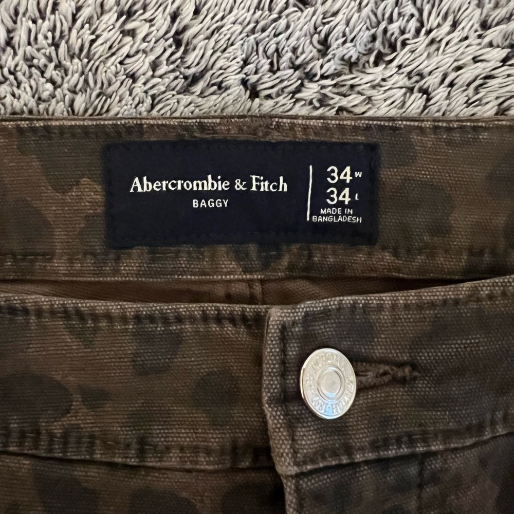 Abercrombie Men’s Baggy Workwear Pants - Picture 2 of 2